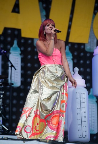 Lily Allen zaśpiewała drugiego dnia Glastonbury Festival 2014
