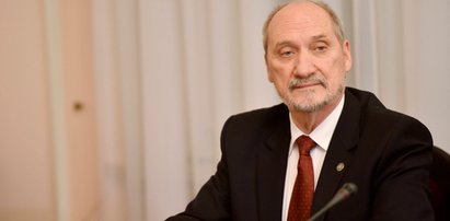 Macierewicz o katastrofie smoleńskiej: ukryto fakty