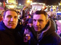 Wybory na Ukrainie: Kliczko i Sadowy zachowali posady merów