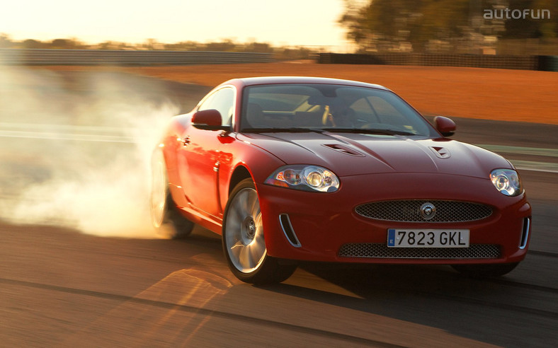 Jaguar XKR