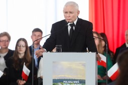 Prezes PiS Jarosław Kaczyński na konwencji rolnej Prawa i Sprawiedliwości w miejscowości Łyse k. Ostrołęki