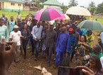 Voters protest non-arrival of INEC officials, materials at Ighodalo's polling unit