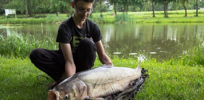 18-letni wędkarz Arek: Wyciągnąłem potwora ze stawu!