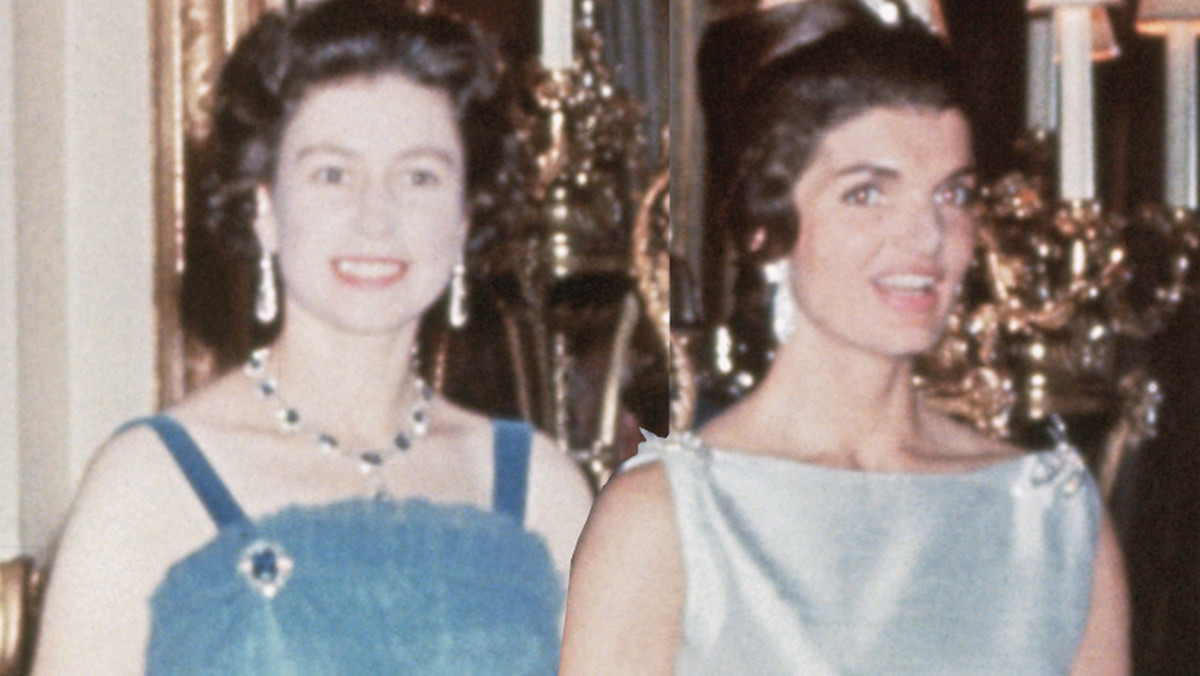  Elżbieta II została upokorzona przez Jackie Kennedy? Tym skandalem żył świat