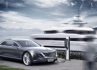 Interaktywne spa, mobilne biuro. Oto Varsovia, luksusowa limuzyna prosto z Polski [ZDJĘCIA]