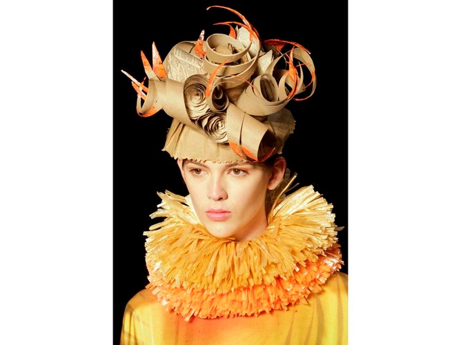 Kolorowe makijaże: zobacz zdjęcia z wybiegu!