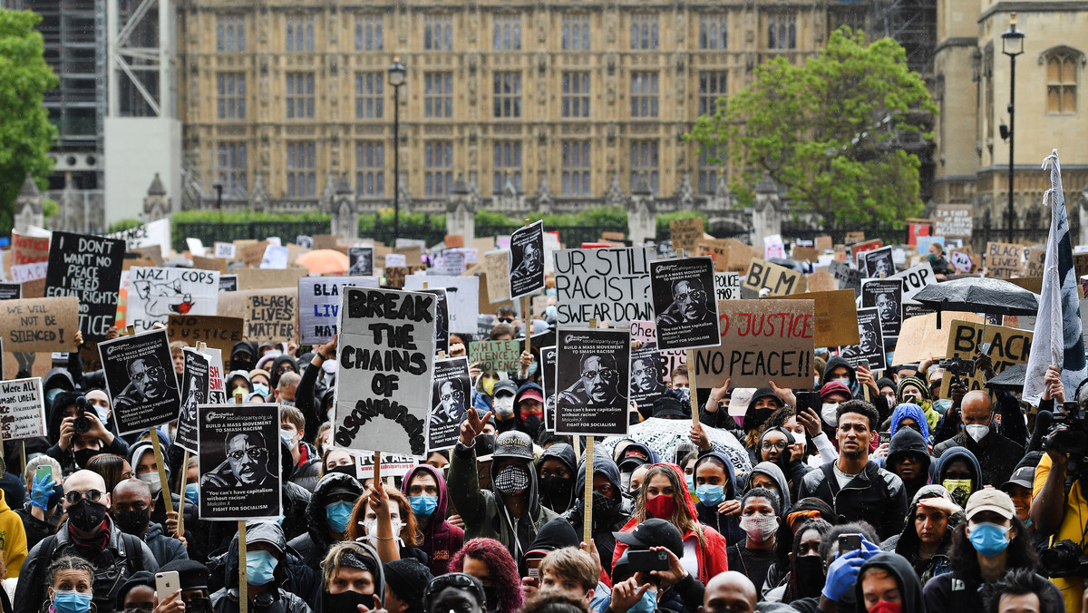 W. Brytania: tysiące osób uczestniczyły w proteście po śmierci George'a Floyda