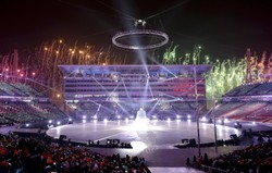 Pjongczang 2018: Prezydent otworzył igrzyska. Łyżwiarka zapaliła znicz