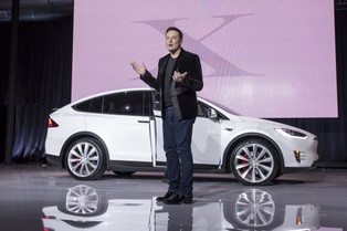 Wielki dzień Tesla Motors. Czy Model X zmieni oblicze motoryzacji?