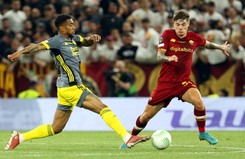 67 minut Zalewskiego w finale Ligi Konferencji. Trofeum dla AS Roma