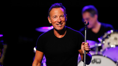 Alec Baldwin sugeruje, że Bruce Springsteen został zatrzymany z powodów politycznych