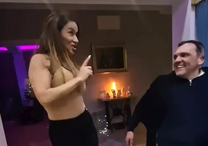 Mina Kostic i Kasper