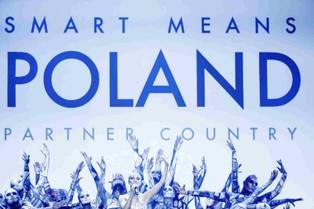 Szydło zaprasza niemieckich inwestorów do Polski. Targi w Hanowerze otwarte