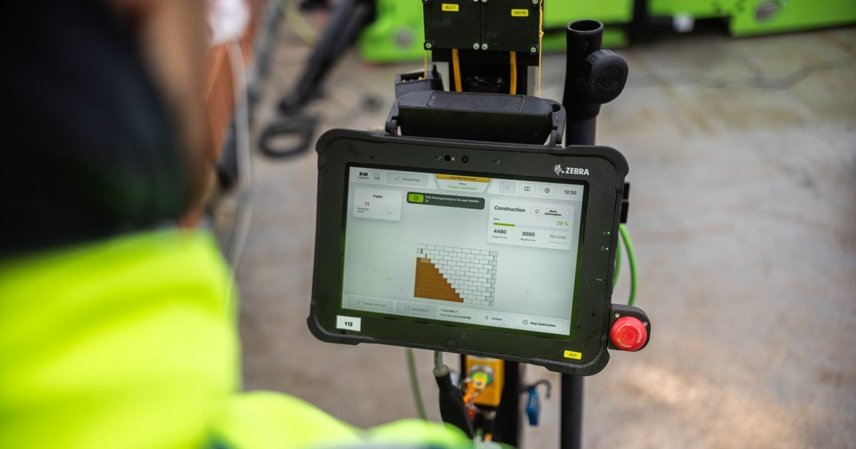 Nowa era ergonomii na budowie. W Polsce powstaje pierwszy budynek murowany przez robota