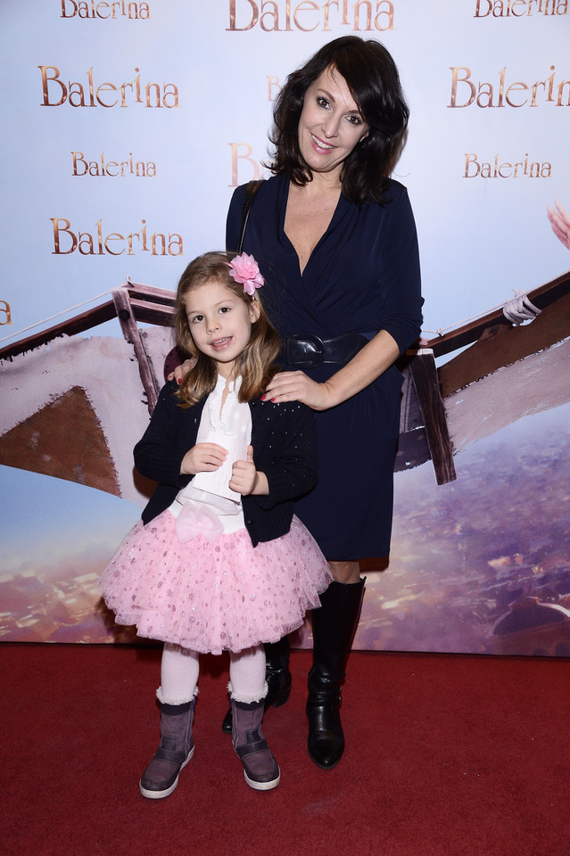 Małgorzata Kosik z córką na premierze filmu "Balerina"