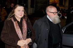 Jak mieszka prof. Jerzy Bralczyk i czy żona uważa go za amanta? [FOTO]