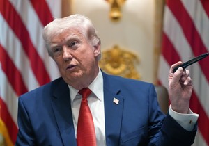 Donald Tramp na sastanku kabineta u Beloj kući