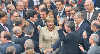 Niemcy przegłosowały dalszą reanimację euro