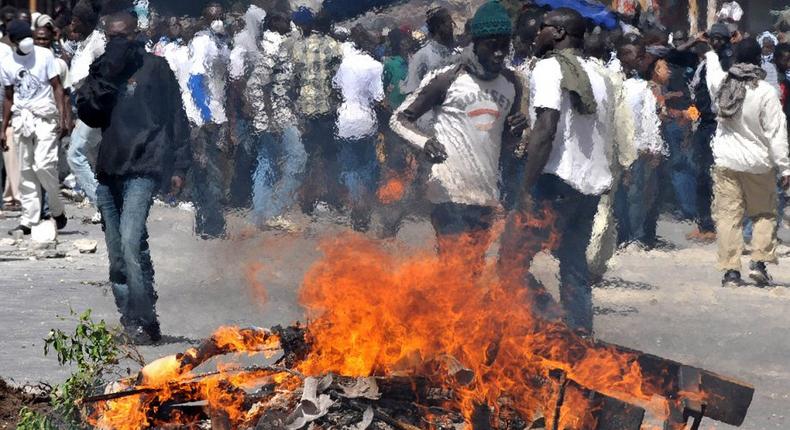 MANIFESTATIONS CONTRE LE COUVRE-FEU : LA RUE A GRONDÉ À TOUBA, TAMBA, MBACKÉ, PIKINE...