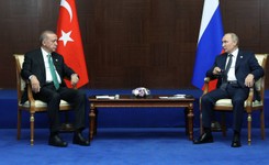 Erdogan rozmawiał z Putinem. Konieczne jest 'jednostronne zawieszenie broni'