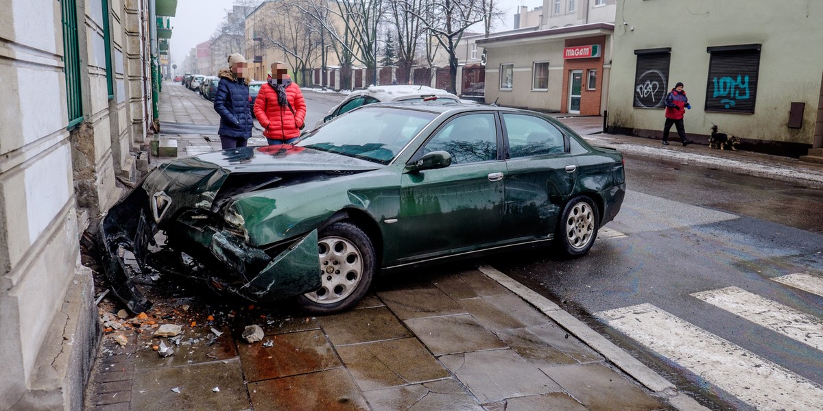 Wypadek na 6 Sierpnia przy Strzelców Kaniowskich w Łodzi