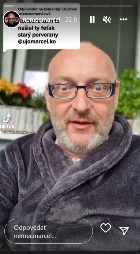 Nemec na drsné útoky reaguje pokojne. 