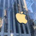 Apple gromadzi już 10 mld dolarów oszczędności swoich klientów. Szuka przychodów