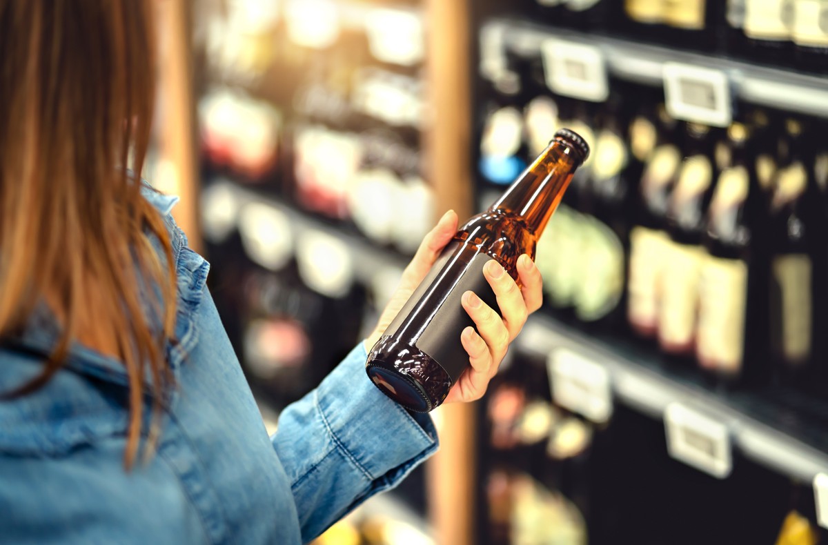 Alkohol kupisz przez Allegro. Kurier sprawdzi czy jesteś pełnoletni