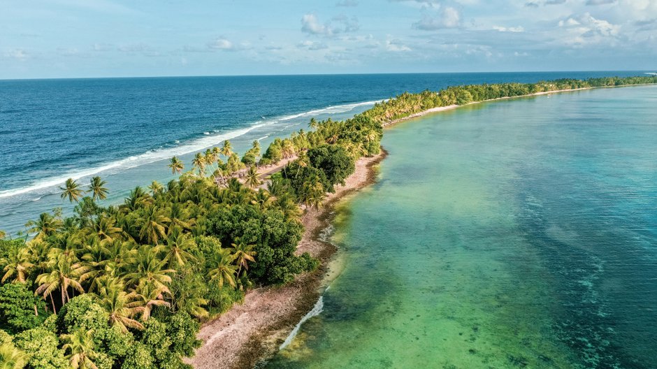 Archipelag Tuvalu również tworzą atole / Shutterstock