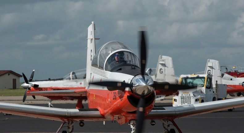 A US Navy training aircraft crashed into an Alabama neighborhood ...