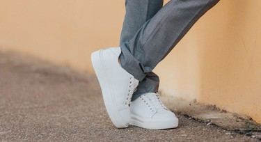 7 Best White Sneakers That Every Man Should Own