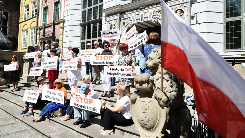 Gdańsk: manifestacja przeciwko planom rządu ws. Westerplatte
