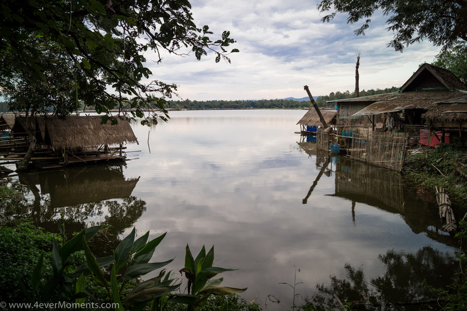 Restauracja nad jeziorem Huay Tung Tao