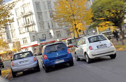 Fiat 500 kontra Mini i Twingo - Co naprawdę potrafią kultowe maluszki?