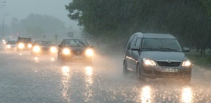 Nad Polskę nadciągają groźne burze