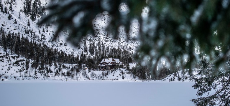 Szokujące zachowanie turystów nad Morskim Okiem. Nagranie obiegło sieć [WIDEO]