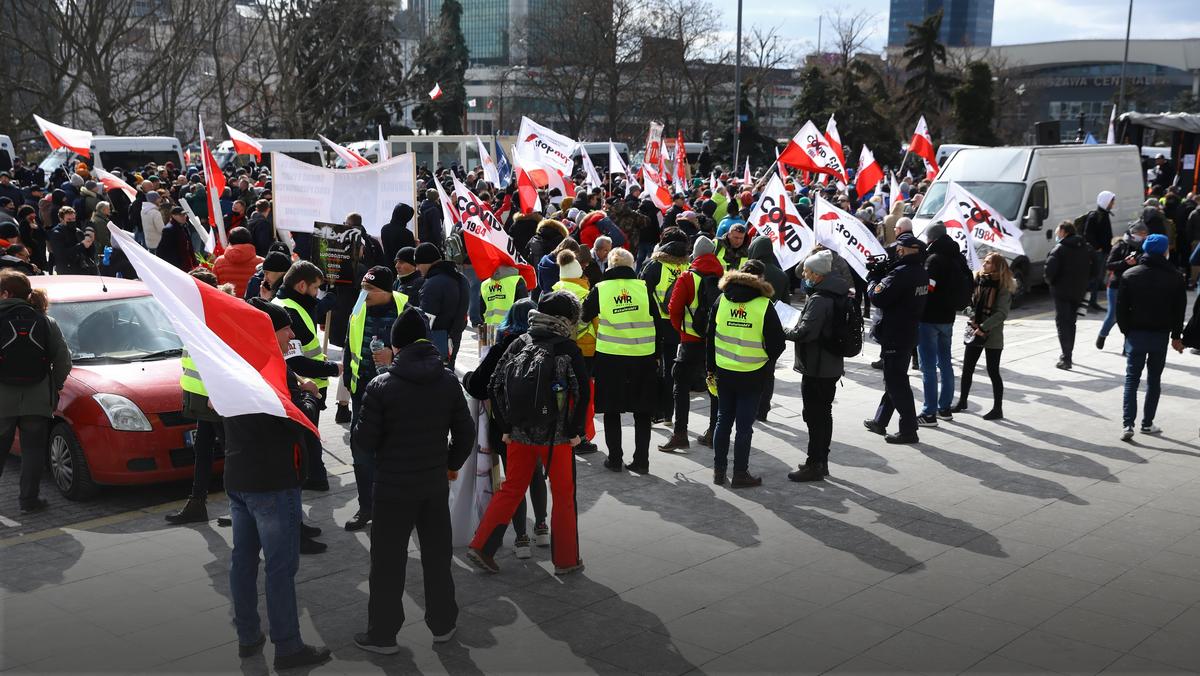 Warszawa: zgromadzenie przeciwników obostrzeń szybko zostało rozwiązane