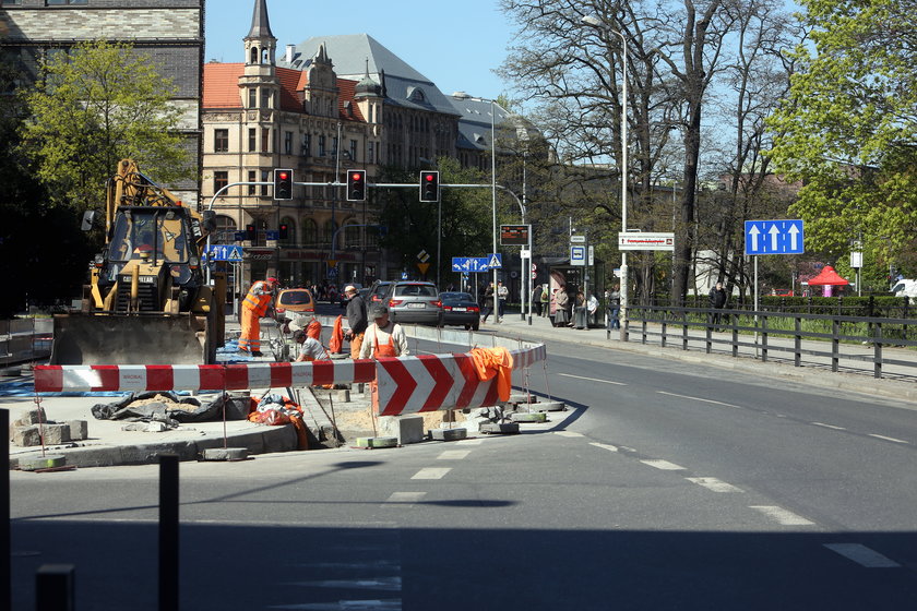 Roboty drogowe na Podwalu we Wrocławiu