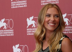 Scarlett Johansson chce wejść do nowojorskiej elity