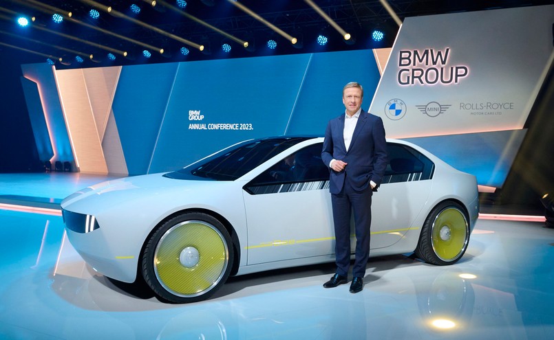 Oliver Zipse, prezes BMW i elektryczne BMW i Vision Dee