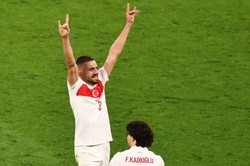 Euro 2024. Turecki piłkarz wykonał gest kojarzony z zamachem na życie Jana Pawła II