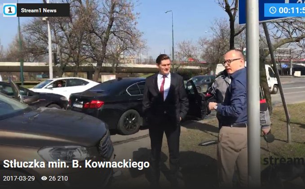 Kolejne BMW rozbite. Tym razem na pokładzie wiceminister Bartosz Kownacki [amatorskie WIDEO]