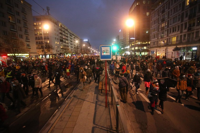 Protest kobiet w Warszawie