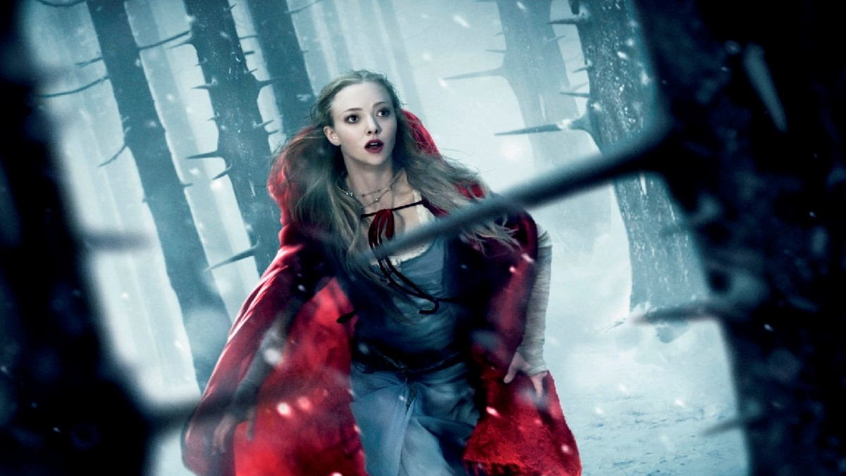 Premiera najnowszej wersji przygód Czerwonego Kapturka zbliża się wielkimi krokami. Catherine Hardwicke, reżyserka "Trzynastki" i wampirycznego "Zmierzchu", już 11 marca zaprezentuje swój najnowszy film "Red Riding Hood" z Amandą Seyfried, czyli "Dziewczyna w czerwonej pelerynie".
