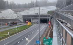 Duży ruch w kluczowym tunelu na S7. GDDKiA podaje dane