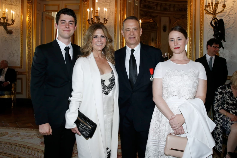Tom Hanks z żoną Ritą, córką Elizabeth i synem Theodore