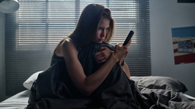 Od września tego roku wchodzą przepisy zakazujące nastolatkom poniżej 15. roku życia korzystania z mediów społecznościowych. To pierwsze tak restrykcyjne regulacje w Europie