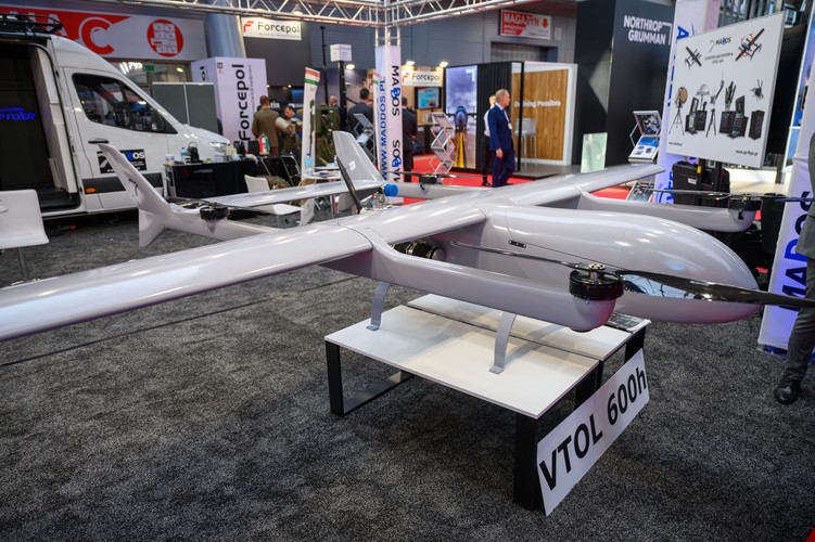 Mugin 6000mm VTOL zaprezentowany podczas XXX Międzynarodowego Salonu Przemysłu Obronnego w Kielcach