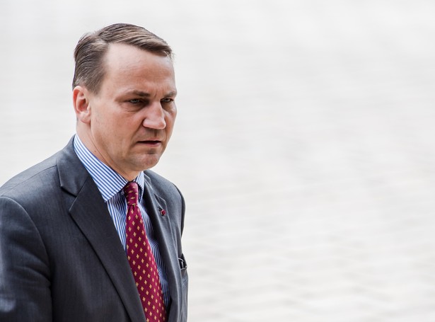 Sikorski o aferze taśmowej: Rząd został zaatakowany przez grupę przestępczą