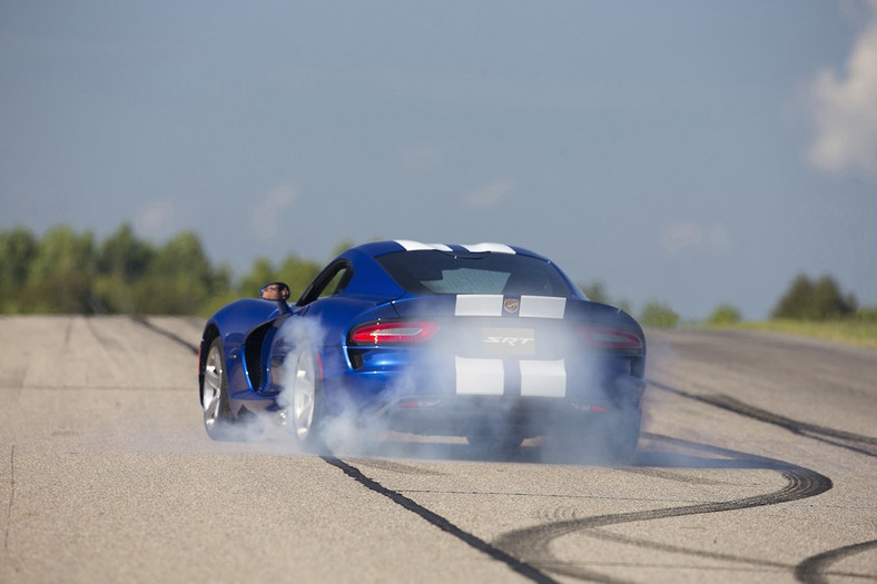 SRT Viper: amerykański drapieżnik